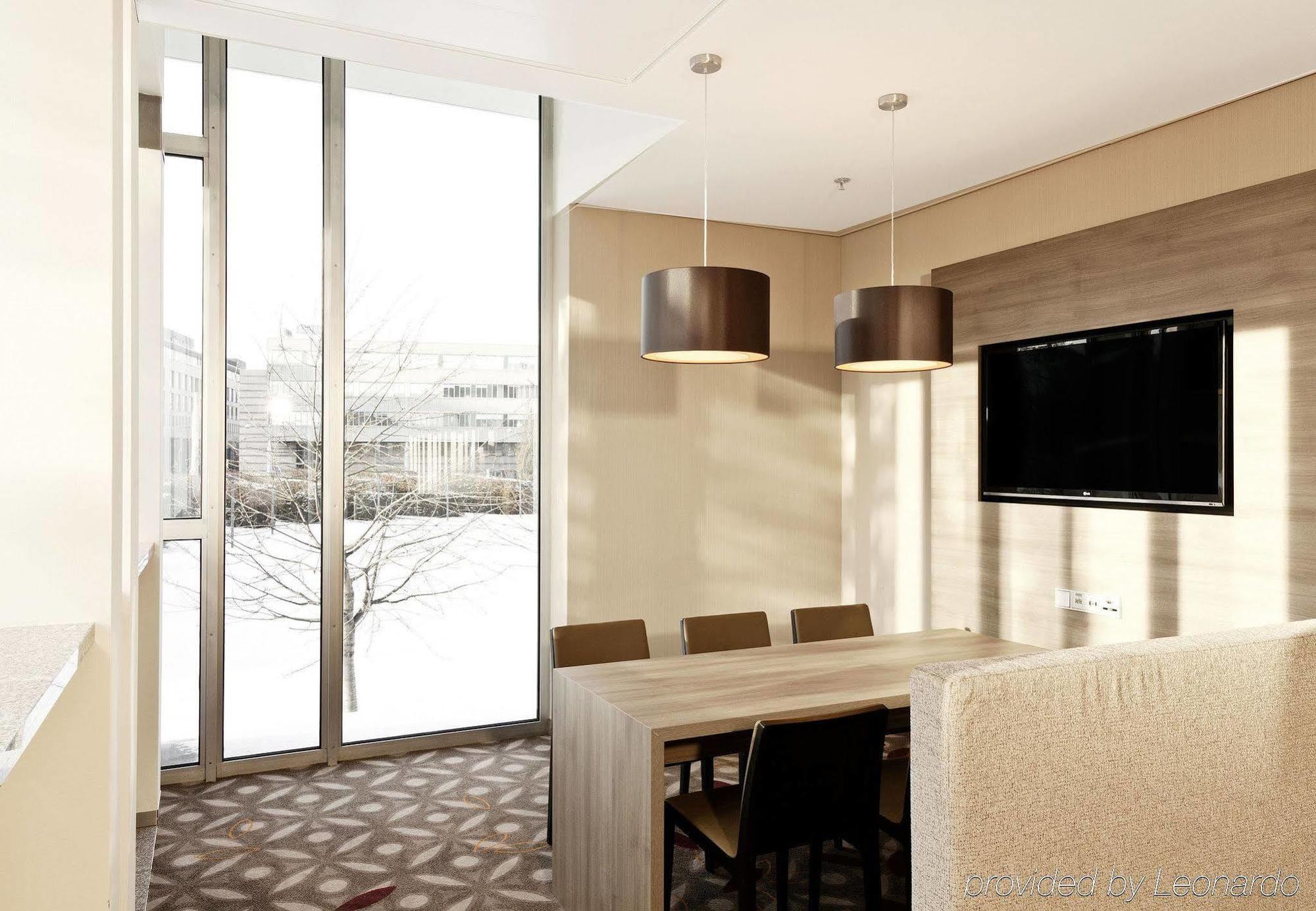 Courtyard By Marriott
